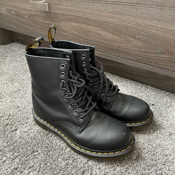 Doc Marten 1460 Combat Boot - Picture 3 of 3